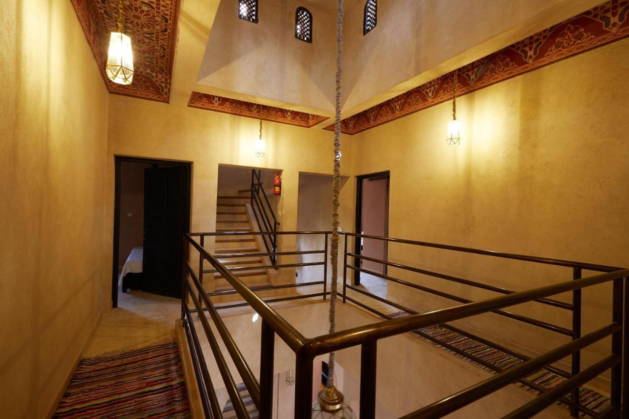 Kasbah Flilou Hotel Ait Ougliff Exterior photo