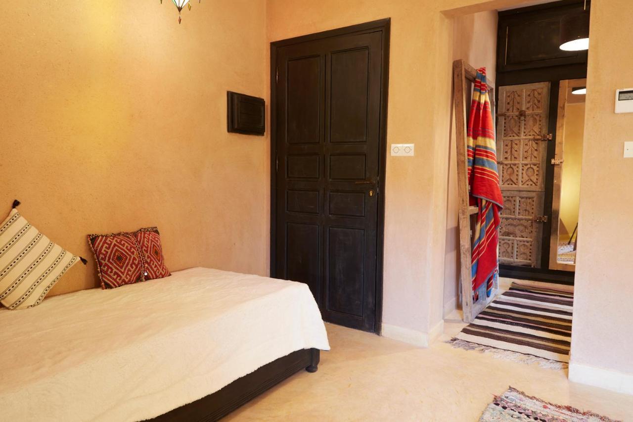 Kasbah Flilou Hotel Ait Ougliff Exterior photo
