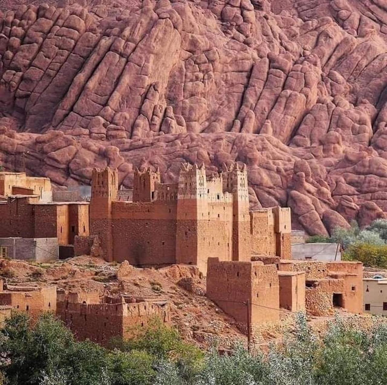 Kasbah Flilou Hotel Ait Ougliff Exterior photo